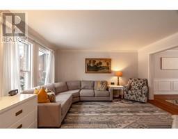 109 London DRIVE - 9