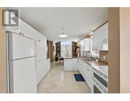 154 SEMENYN AVENUE UnitNo. 24 - 14