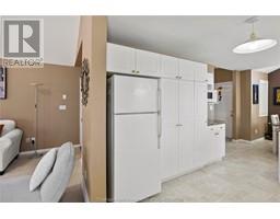 154 SEMENYN AVENUE UnitNo. 24 - 16