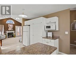 154 SEMENYN AVENUE UnitNo. 24 - 17