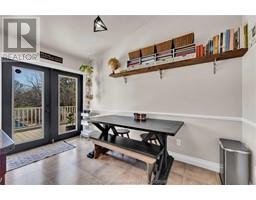 44 Richard STREET - 11