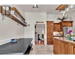 44 Richard STREET - 12