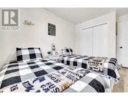 44 Richard STREET - 21