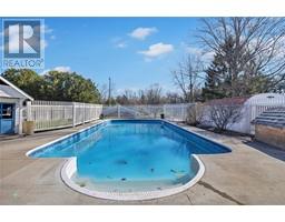 44 Richard STREET - 36