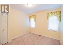 3 Crocus COURT - 18