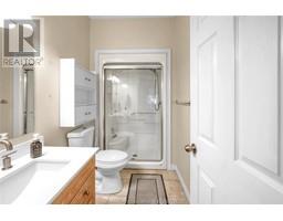 13 Hamlet COURT - 32