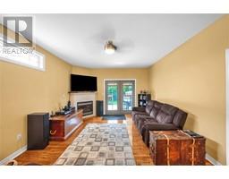 13 Hamlet COURT - 47