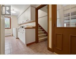 860 Charing Cross ROAD - 41