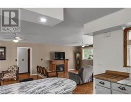 9042 Talbot TRAIL - 18