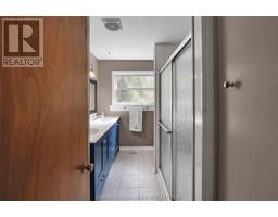 9042 Talbot TRAIL - 23