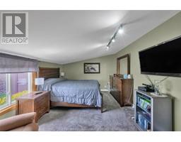 126 King STREET South - 18