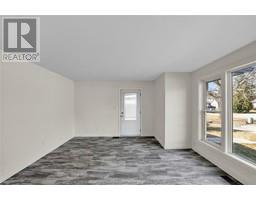 30 Crerar DRIVE - 31