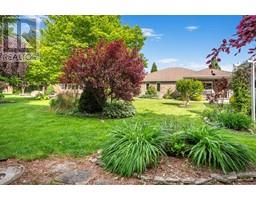 24 VALENCIA DRIVE - 14