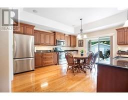 24 VALENCIA DRIVE - 18