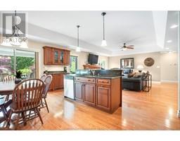 24 VALENCIA DRIVE - 19