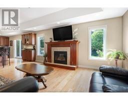 24 VALENCIA DRIVE - 22