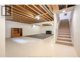 24 VALENCIA DRIVE - 37