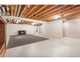 24 VALENCIA DRIVE - 38