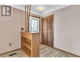 110 Cresent LANE - 9