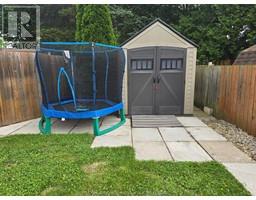 98 SUNNYSIDE AVENUE - 36