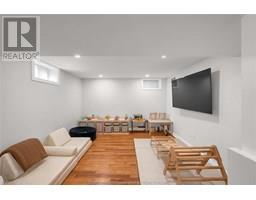 38 Burton AVENUE - 30
