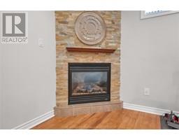 38 Burton AVENUE - 31