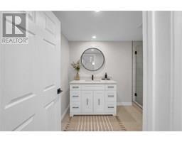 38 Burton AVENUE - 34