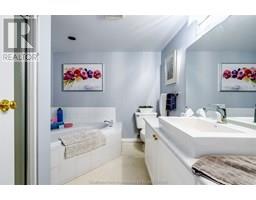 10 Van Allen AVENUE UnitNo. 703 - 16