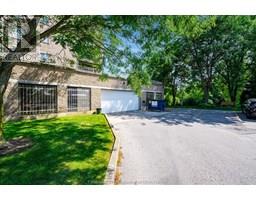 10 Van Allen AVENUE UnitNo. 703 - 26