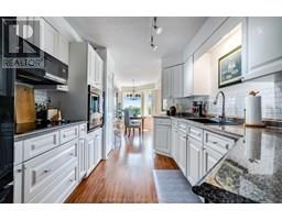 10 Van Allen AVENUE UnitNo. 703 - 7