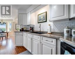 10 Van Allen AVENUE UnitNo. 703 - 8