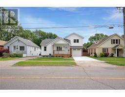 30 MCNAUGHTON AVENUE East - 4