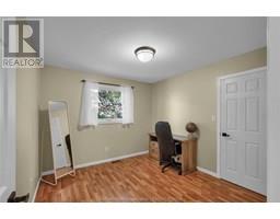 25619 Meadowbrook LANE - 30