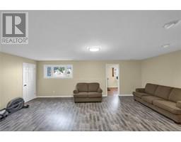 25619 Meadowbrook LANE - 35