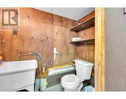 18 Campbell STREET - 35
