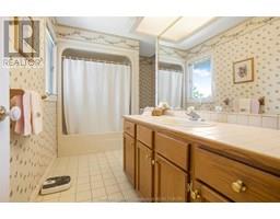 47 Norway Maple DRIVE - 24