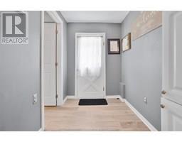 252 Selkirk STREET - 24