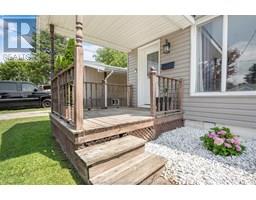 252 Selkirk STREET - 3