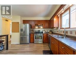 12 Sioux DRIVE - 13