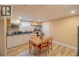 32 Simonton DRIVE - 22