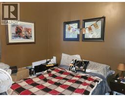193 CHESTNUT STREET - 11