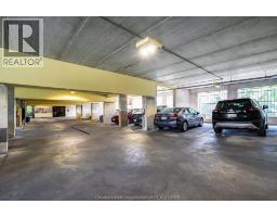 10 Van Allen AVENUE UnitNo. 702 - 12
