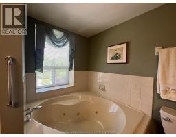 10 Van Allen AVENUE UnitNo. 702 - 25