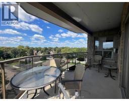 10 Van Allen AVENUE UnitNo. 702 - 34
