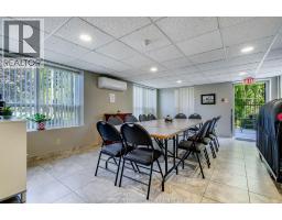 10 Van Allen AVENUE UnitNo. 702 - 6