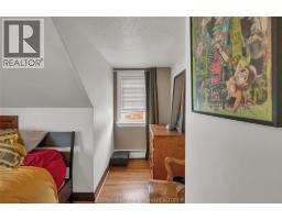 98 Talbot STREET East - 26