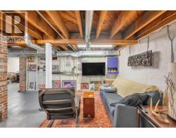 98 Talbot STREET East - 30