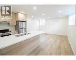 91 Adelaide STREET South - 17