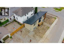 91 Adelaide STREET South - 29