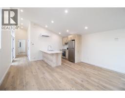 91 Adelaide STREET South - 8
